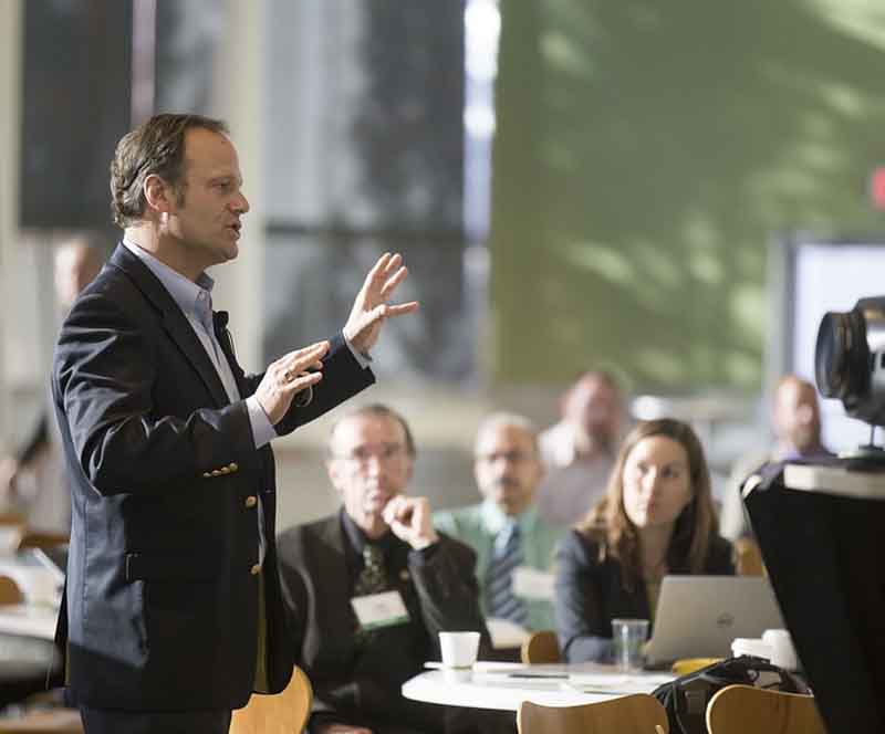 Contactos claves en la Rueda de negocios