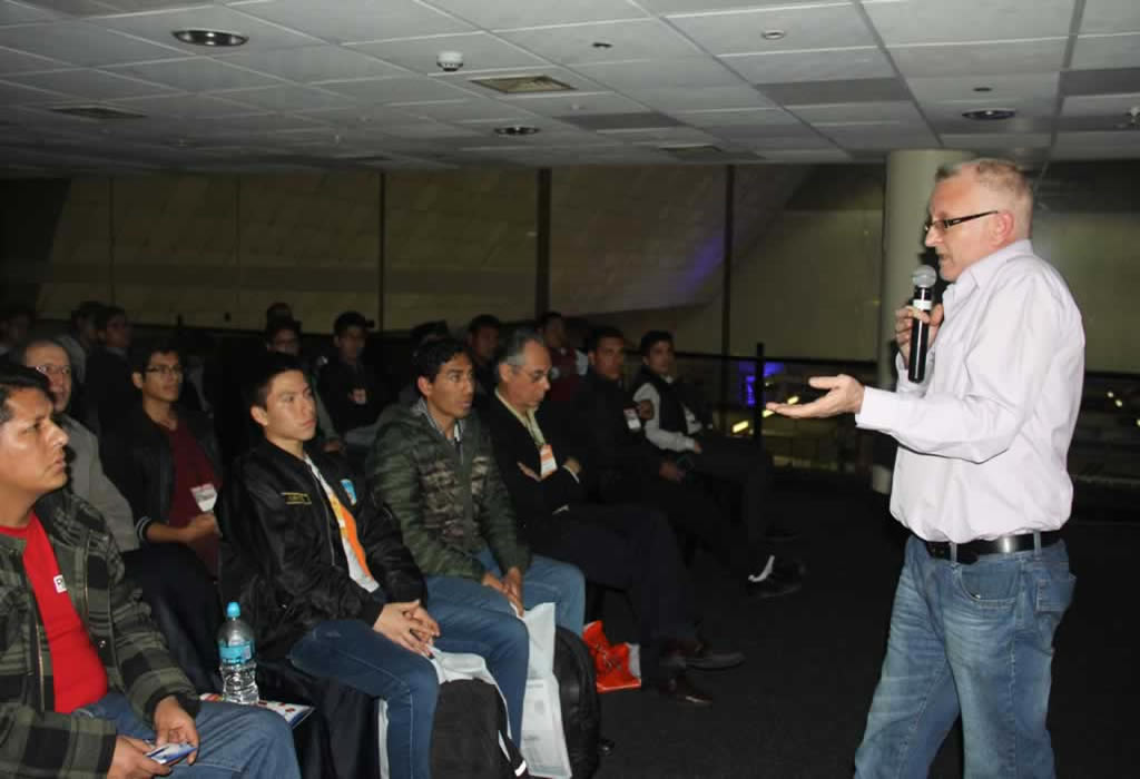 EXPOCONSTRUCTIVO ALISTA DIVERSAS CHARLAS TÉCNICAS DE EXPERIENCIAS EN OBRAS